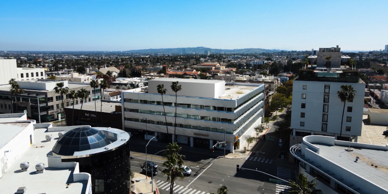 FlipClock, Beverly Hills